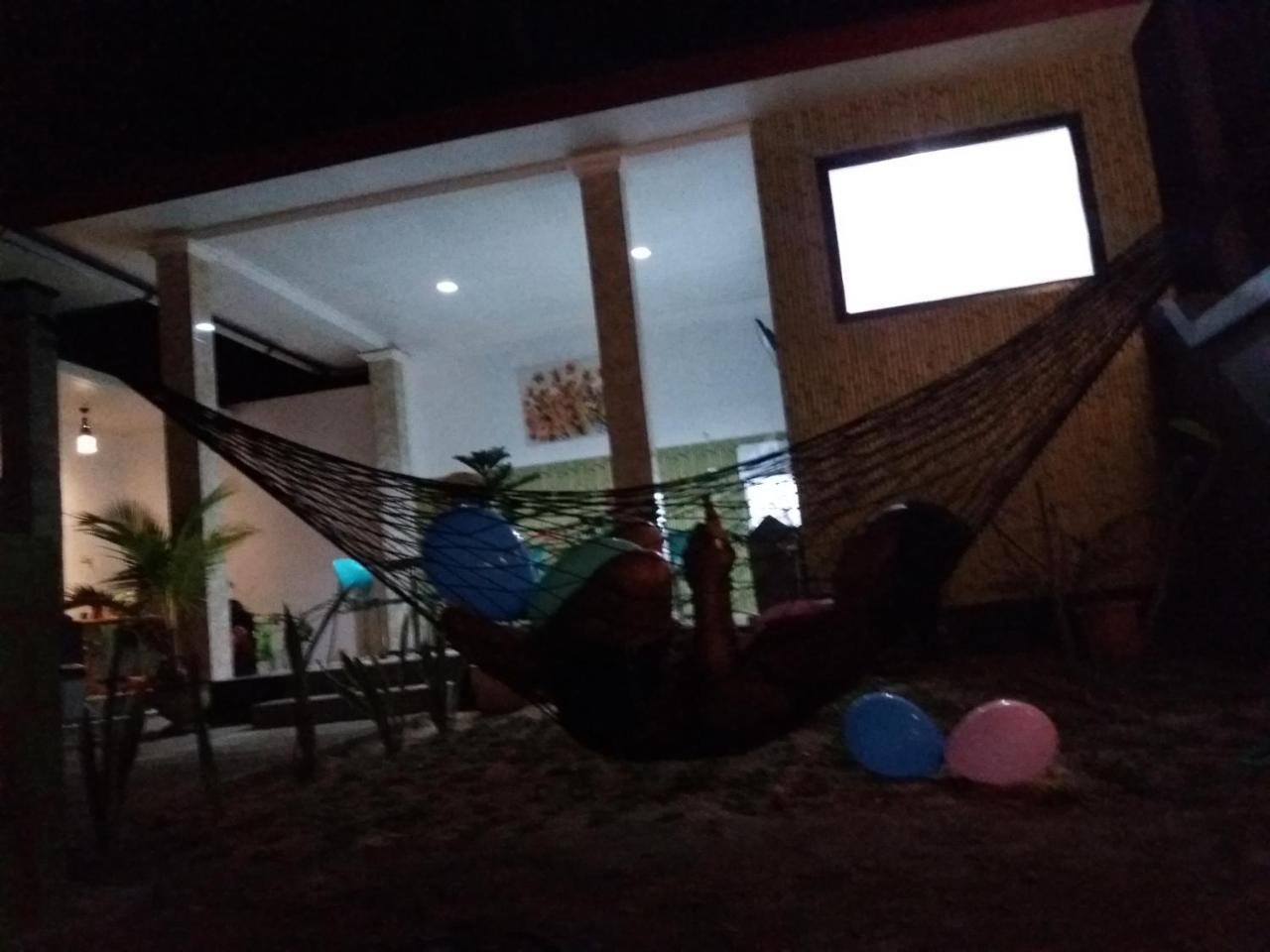 Citiz House & Hostel Toyapakeh エクステリア 写真
